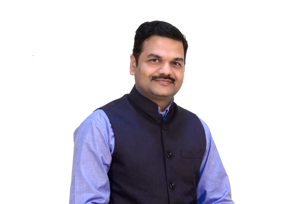 Dr. Manoj Shukla, Principal